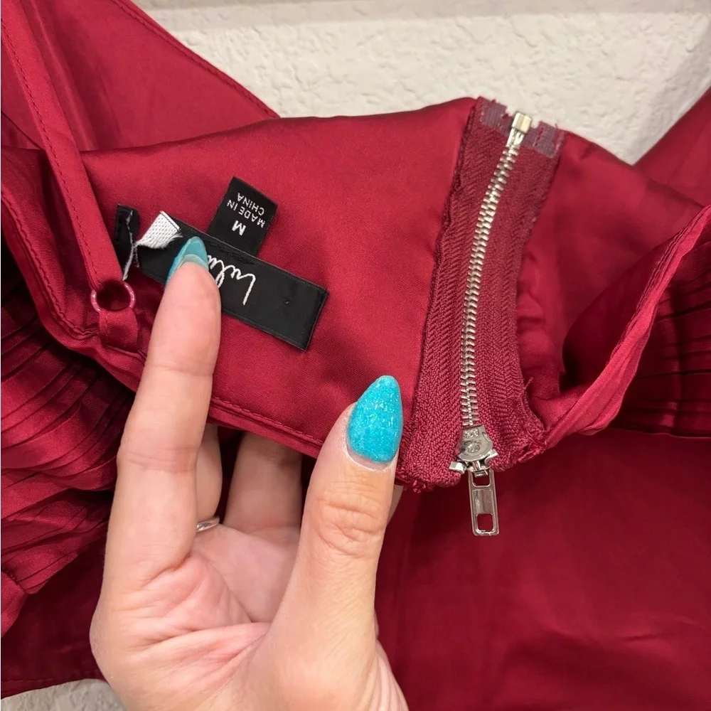 NWOT Lulus Got the Glam Wine Red Pleated Cutout Maxi Dress - Picture 6 of 9